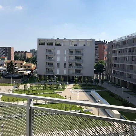 Апартаменты Amazing 3 Bedroom Next Rho Fiera