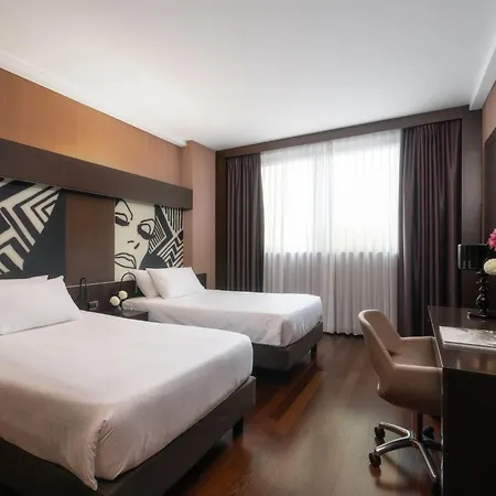 Szálloda Crowne Plaza By Ihg Milánó