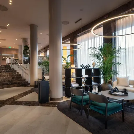 Hotel Crowne Plaza By Ihg