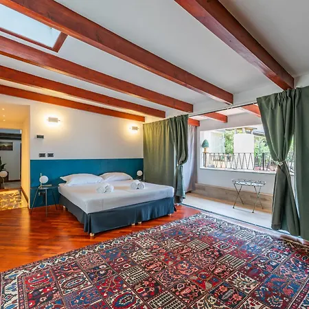 Apartment De Amicis' Nest - Center *
