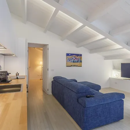 Appartement Duomo 10 Min Shopping Street Metro Loreto *