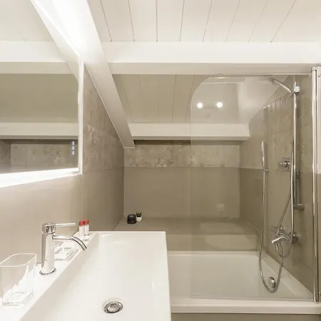 Appartement Duomo 10 Min Shopping Street Metro Loreto Milaan