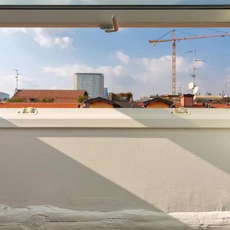 Station 5 Min The Skyshouse Апартаменты