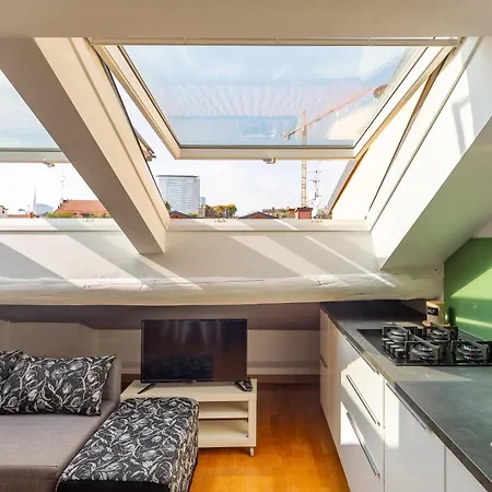 Station 5 Min The Skyshouse Apartament Mediolan