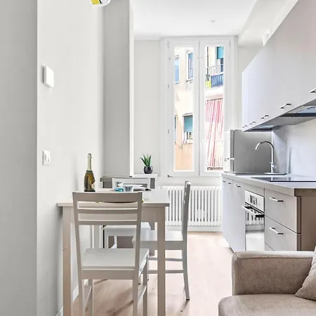 Tag2 -lodi- Elegant -