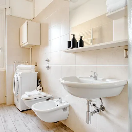 Bright And Comfortable Flat Solari Area * Milan