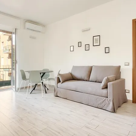 דירה Just Urban - Bright Flat Solari Area - 2 Min Metro M4