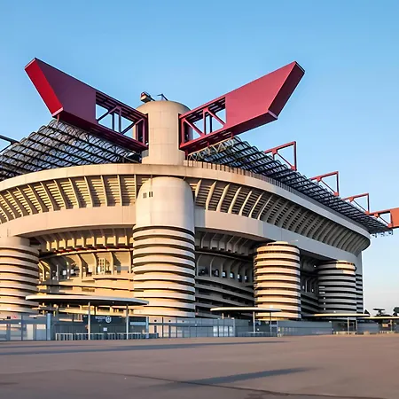 Ray 8 San Siro-fiera * Milan