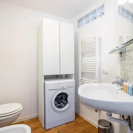 Apartment Ugolini 29 Mailand