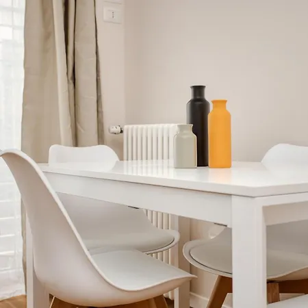 Hostmate - - Imperia's Prism - Romolo Iulm 米兰