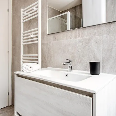 Appartamento Hostmate - - Imperia's Prism - Romolo Iulm