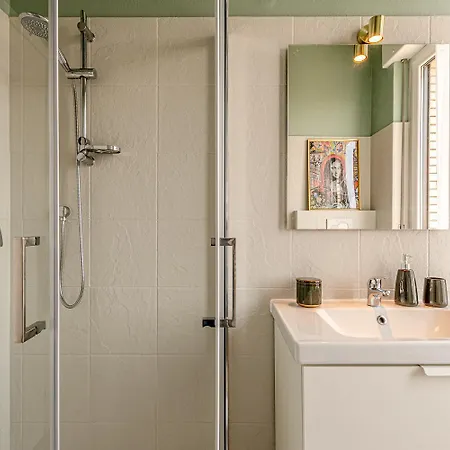 بيت ضيافة Monnalisa A Due Passi Da ميلان