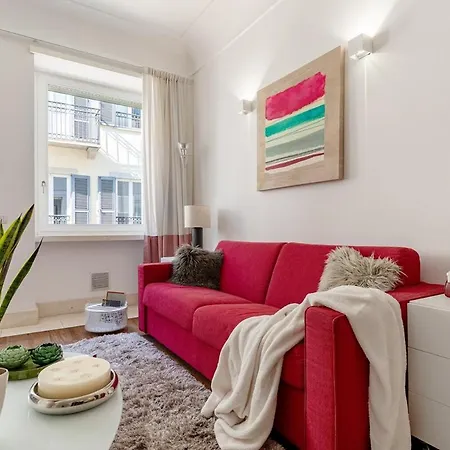 Elegant In Heart Milánó