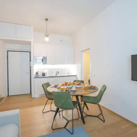 Sophisticated Two Bedroom - Check Profile 公寓 米兰