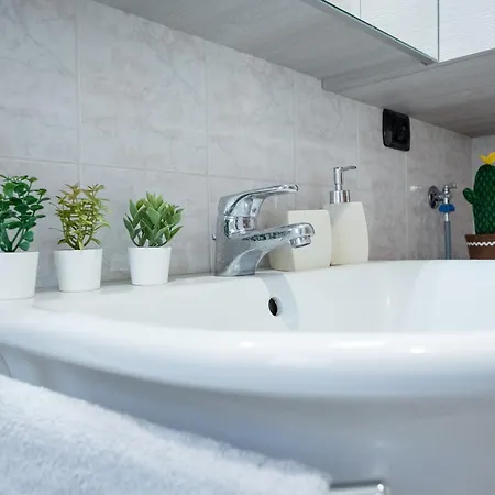 Oxilia Flat - Loreto District * מילאנו