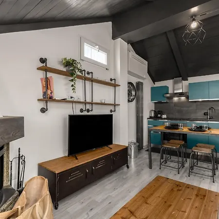 Tortona Metro 200m - Charming Attic - Wifi *