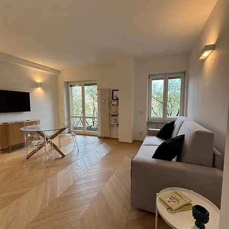 Bright With Balcony - Navigli Апартаменты Милан