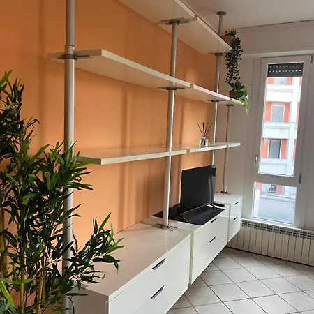 Апартаменты Mivo Porta Romana M3 - 8 Minutes From Duomo And 250m From Metro Lodi