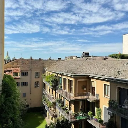 Elegante 3 Locali Con 2 Bagni Nel Cuore Di Сasa de vacaciones