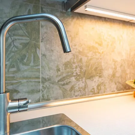 Station - Duomo 15 Min * Mediolan