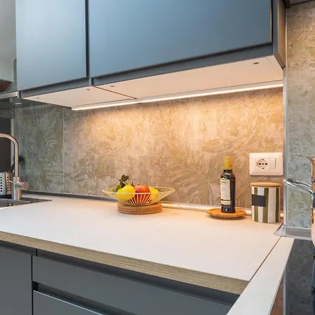 Apartament Station - Duomo 15 Min Mediolan