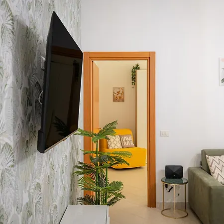 Apartamento Aura House - Duomo - Life & Sempione 7 Min