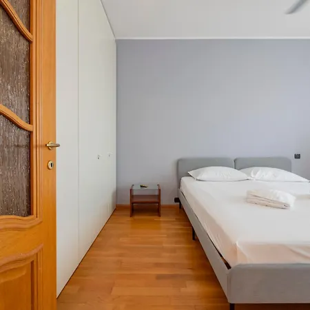 I-host - Martini 22 *