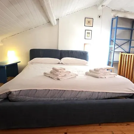 Via Del Torchio Cinque Vie Apartment Milan