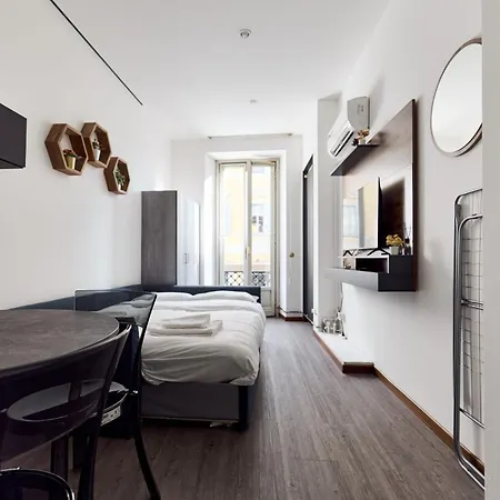 Corso Venezia Double With Double Bathroom And Balcony *