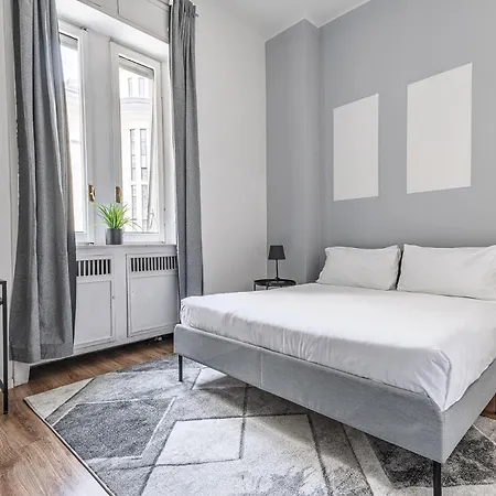 Luxury 4 Bedrooms Close To Duomo *