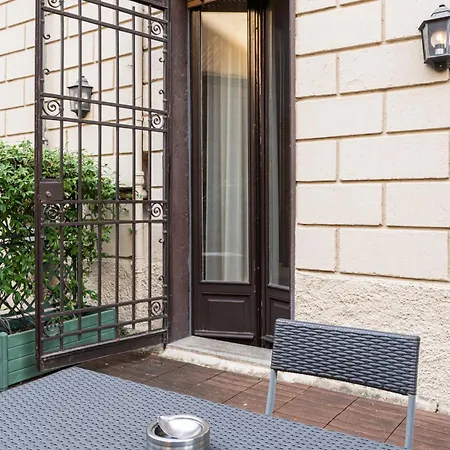 Crocetta Traviata Bilocale I Piano - Mirable Pm Apartment