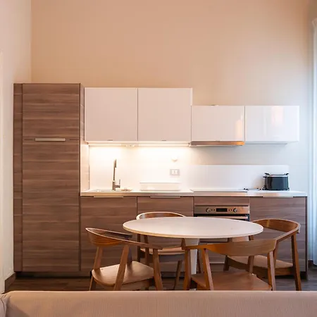 Apartament Crocetta Traviata Bilocale I Piano - Mirable Pm