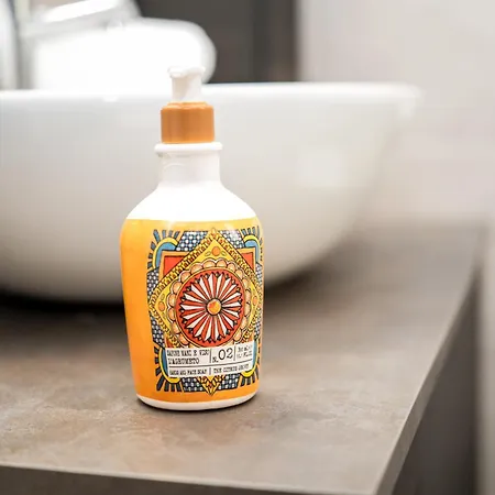 Shortmi Navigli * Milán