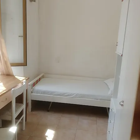 Apartment Bilocale Con Terrazzo Milan