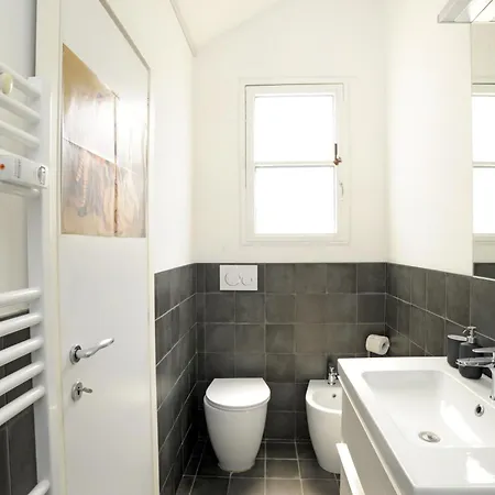 Castelvetro * Milán