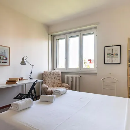 Youhosty - San Siro View