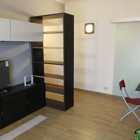 Palmanova 215 ميلان