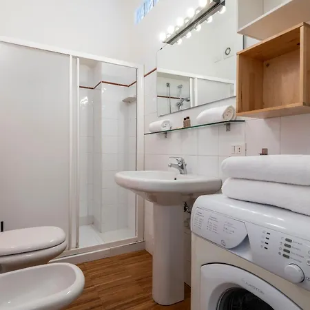 Apartament Quiet Bilo In Naviglio District - B Mediolan