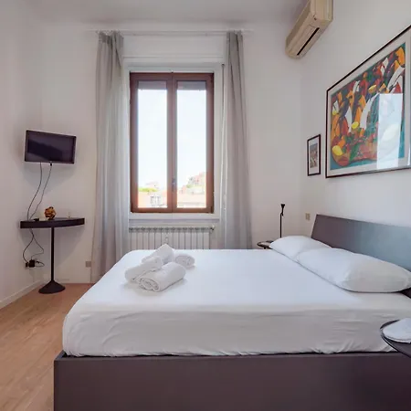 Luxury - Umbria 35 * Milan
