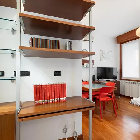 Gambara M1-hospital Pat - Cozy With Terrace Μιλάνο