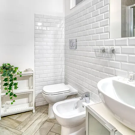 V2 Near Apartmán Milán