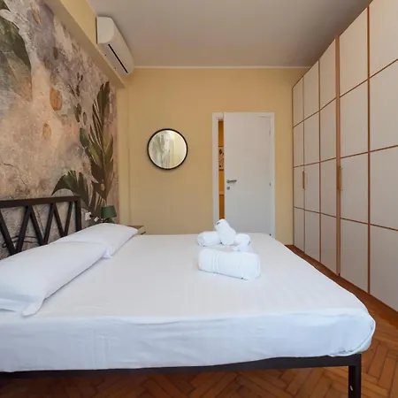 Апартаменты I-host - Lucania 12 *