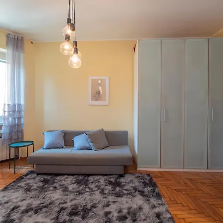 Апартаменты I-host - Lucania 12 *