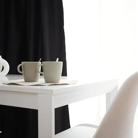 Hostmate - - Imperia's Crystal - Romolo Милан