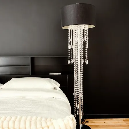 Hostmate - - Imperia's Crystal - Romolo