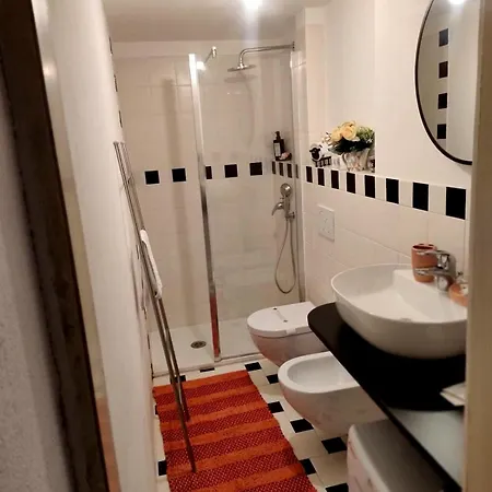 Ticinese 59 Apartament