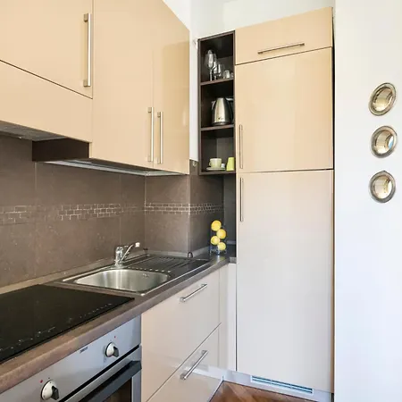 Apartament Easylife - Moderno Rifugio In Zona Bocconi *