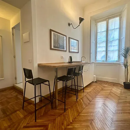 Casa - Classic Elegance, Balcony *