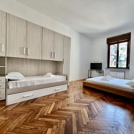 Big Family Goldoni - Duomo M4 Lin Airport Appartamento *