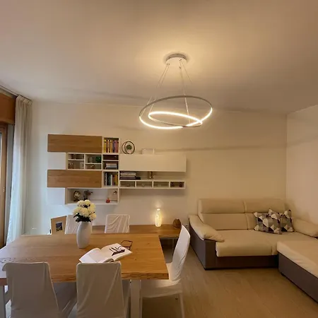 Spacious Onebedroom Cenisio - Mirable Pm アパート ミラノ